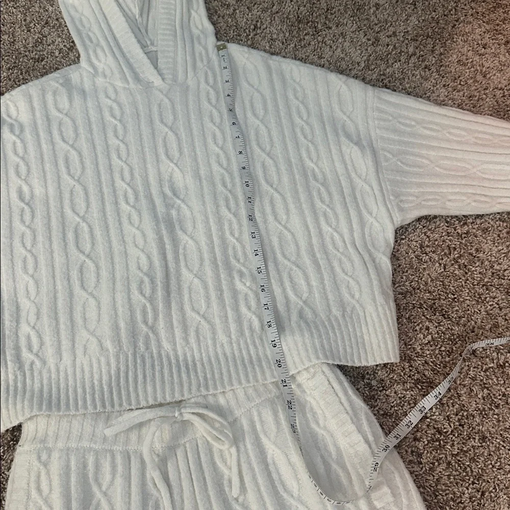 ALO Yoga Winter Bliss Hoodie & Pants Set Ivory - Picture 6 of 15